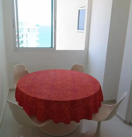 Apartamento En El Edificio Las Tres Carabelas * Cartagena